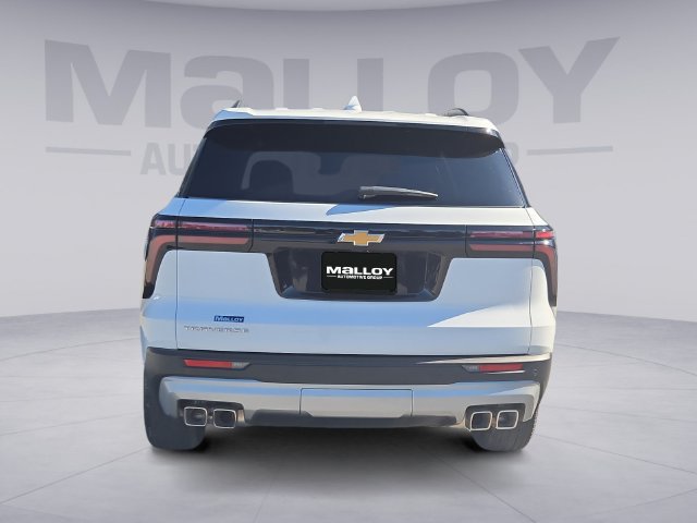 Used 2026 Chevrolet Traverse LT w/ LPO, Floor Liner Package FWD image 4