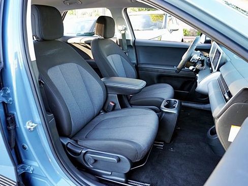 Certified 2024 Hyundai Ioniq 5 SEL image 12