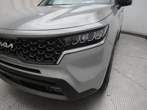 Certified 2023 Kia Sorento X-Line EX image 23