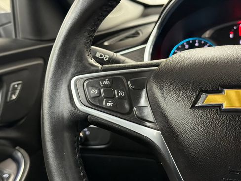 Used 2018 Chevrolet Malibu LT FWD image 14