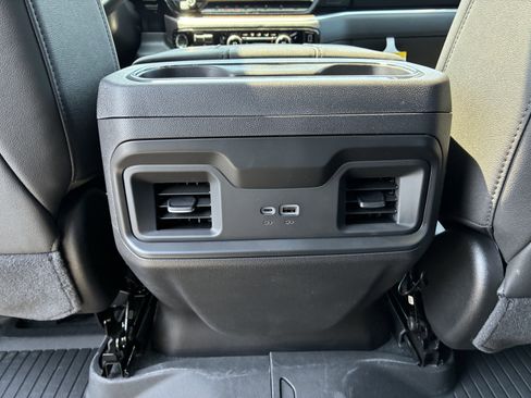 New 2026 Chevrolet Silverado 1500 LT Trail Boss w/ LT Trail Boss Premium Package AWD/4WD image 18