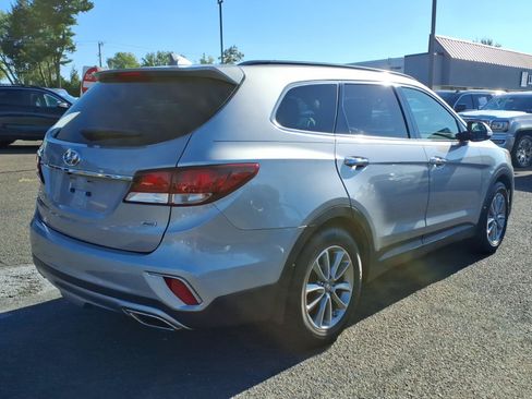 Used 2017 Hyundai Santa Fe SE w/ SE Premium Package 02 AWD/4WD image 3