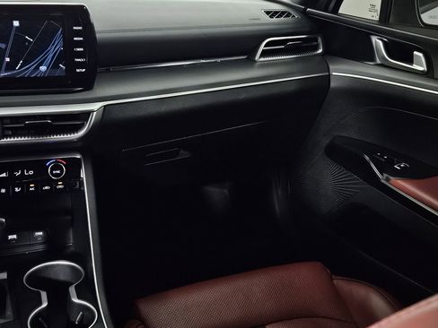 Used 2023 Kia K5 GT-Line w/ GT-Line Premium Package image 9