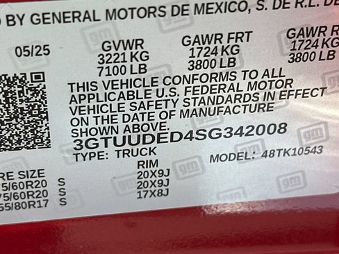 Used 2025 GMC Sierra 1500 SLT w/ SLT Premium Plus Package AWD/4WD image 33