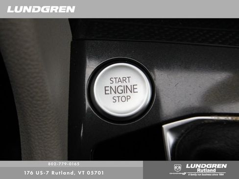 Used 2022 Volkswagen Tiguan SE R-Line image 28