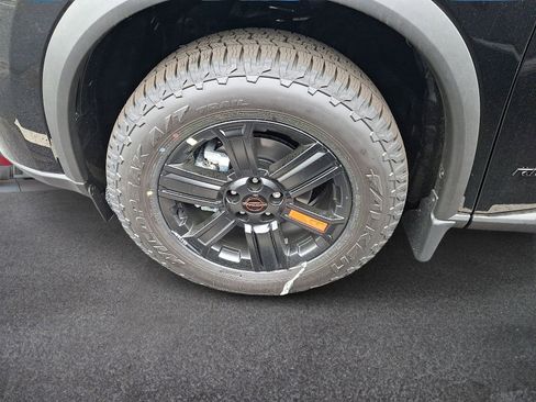 New 2026 Nissan Rogue SV AWD/4WD image 4