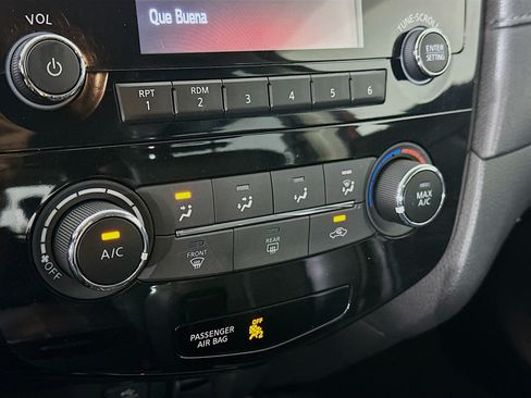 Used 2017 Nissan Rogue S w/ Appearance Package FWD image 22