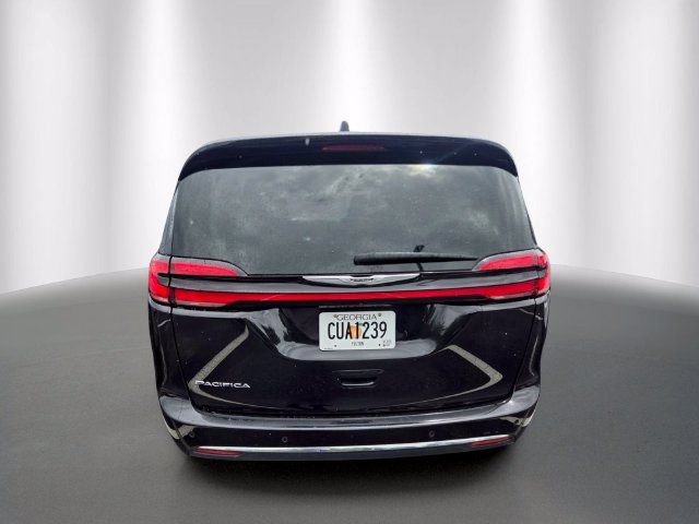 Used 2024 Chrysler Pacifica Touring-L FWD image 3