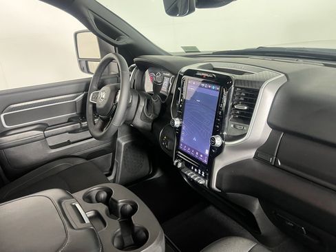 Certified 2025 RAM 2500 Big Horn image 33