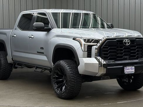 Used 2026 Toyota Tundra SR5 w/ TRD Off-Road Package AWD/4WD image 7