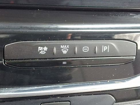 Used 2024 Ford Transit 350 XLT image 23