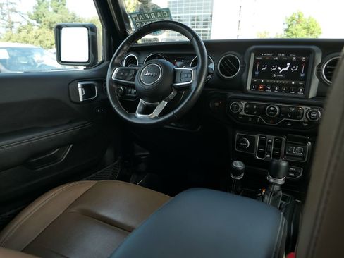 Used 2022 Jeep Wrangler Unlimited Sahara w/ Cold Weather Group image 22