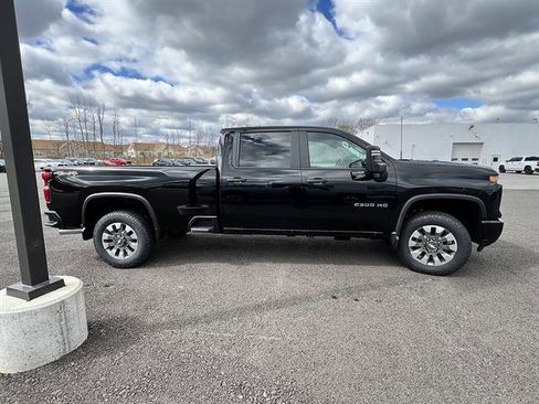 New 2026 Chevrolet Silverado 2500 Custom w/ Custom Value Package AWD/4WD image 7