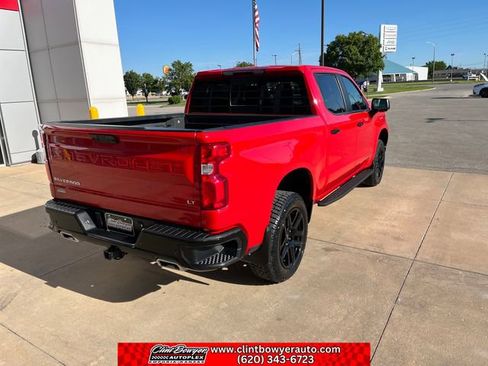 Used 2022 Chevrolet Silverado 1500 LT Trail Boss w/ LT Trail Boss Premium Package AWD/4WD image 5