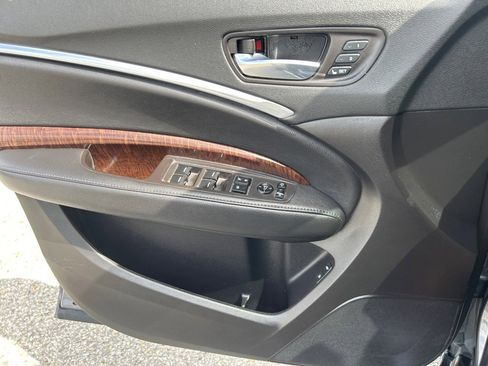 Used 2018 Acura MDX FWD w/ Technology Package image 11