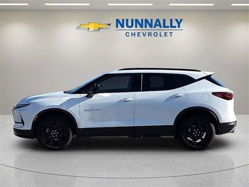 Used 2023 Chevrolet Blazer LT w/ Convenience Package image 2