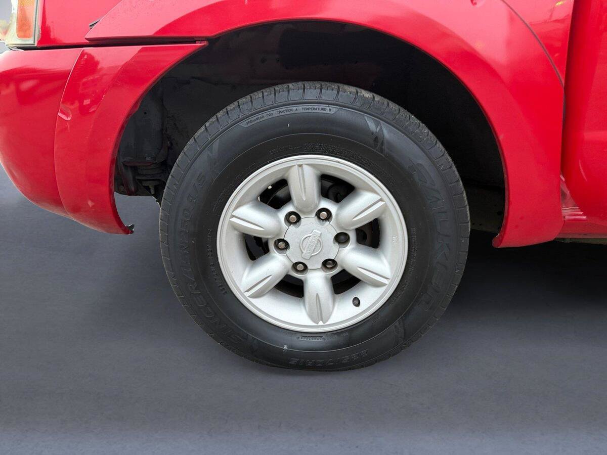 Used 2002 Nissan Frontier XE w/ (UTL) Utility Pkg RWD image 14