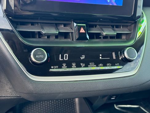 Used 2024 Toyota Corolla LE image 29