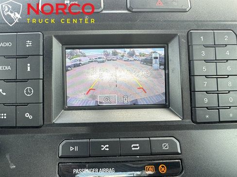 Used 2022 Ford F250 XL w/ Power Equipment Group image 21