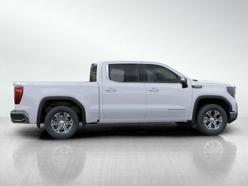 New 2026 GMC Sierra 1500 SLE image 6