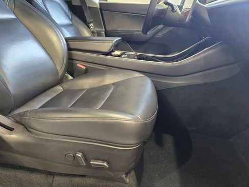 Used 2020 Tesla Model Y Long Range AWD/4WD image 7