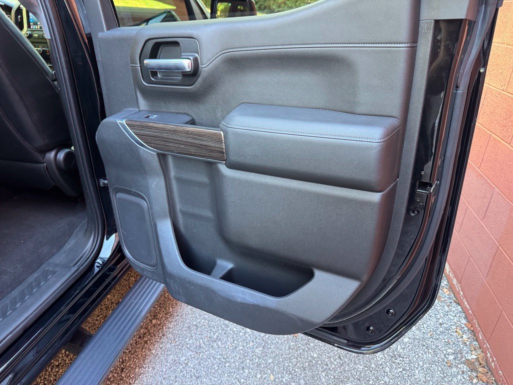 Used 2020 Chevrolet Silverado 1500 RST AWD/4WD image 25