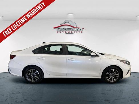 Used 2024 Kia Forte LXS FWD image 16