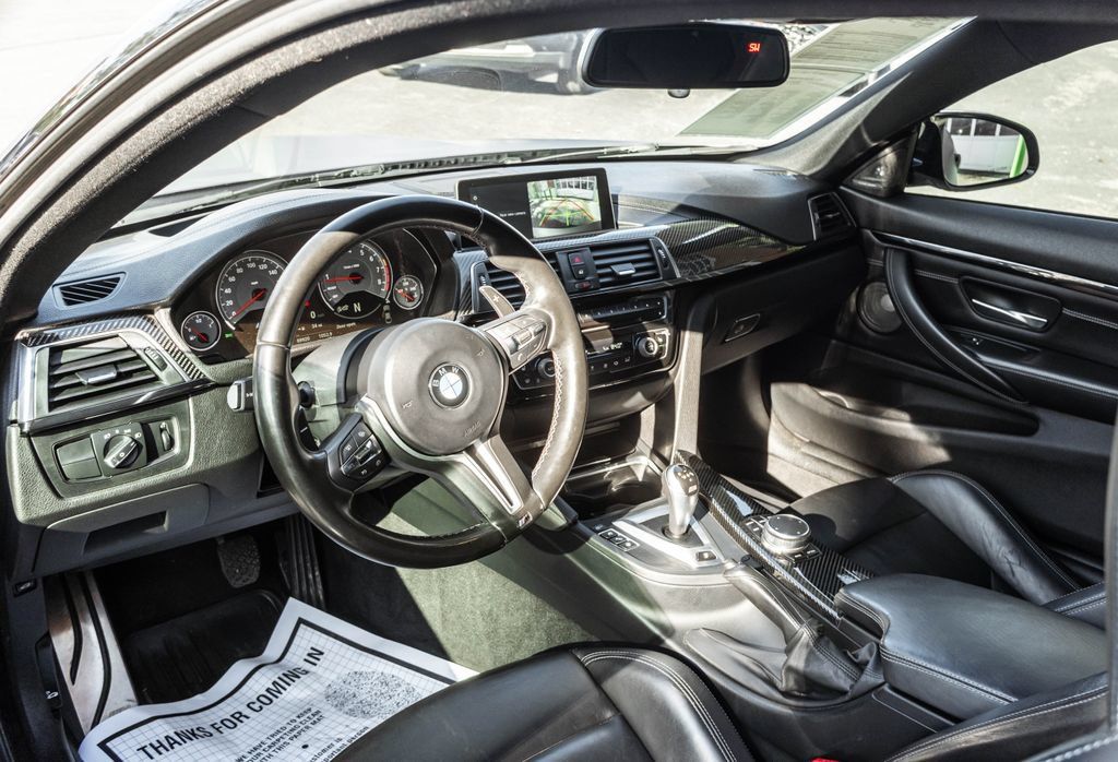 Used 2018 BMW M4 Coupe RWD image 9