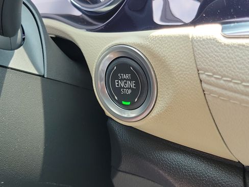 Used 2020 Buick Encore GX Preferred w/ Cold Weather Comfort Package FWD image 28