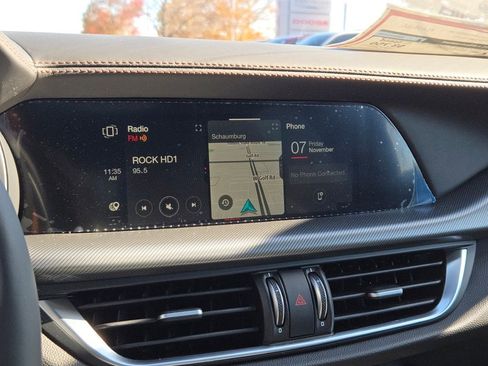 New 2025 Alfa Romeo Stelvio Sprint image 29