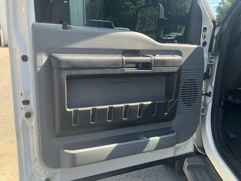 Used 2012 Ford F550 2WD Regular Cab Super Duty w/ PWR Equipment Group image 15
