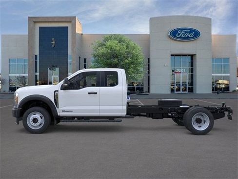 New 2026 Ford F550 4x4 Supercab Super Duty image 3