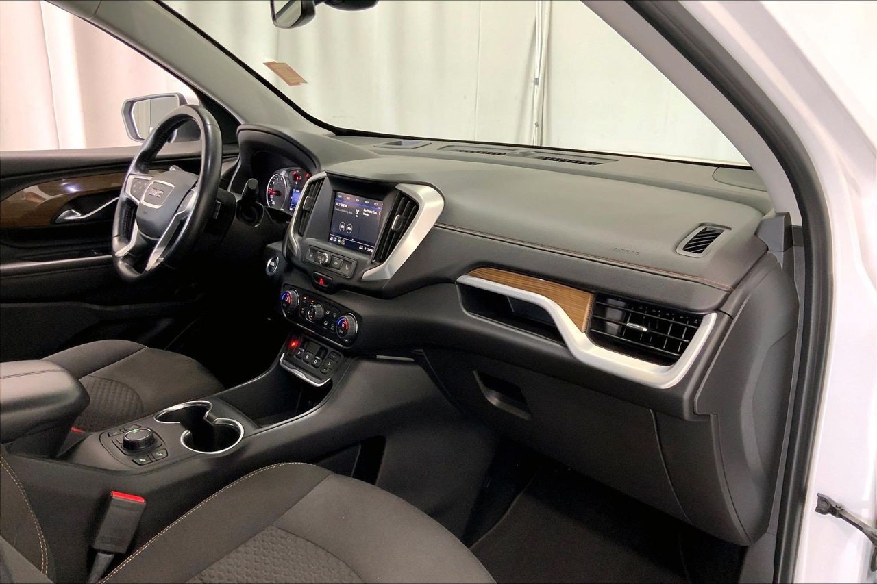 Used 2020 GMC Terrain SLE w/ Driver Convenience Package FWD image 28
