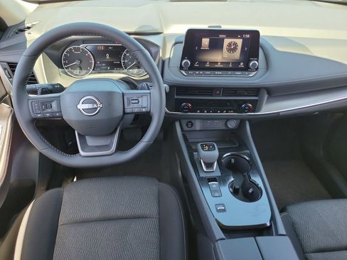 New 2026 Nissan Rogue SV FWD image 4