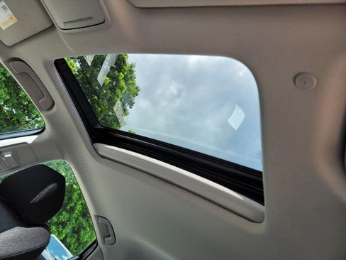 Used 2024 Honda Accord EX image 2