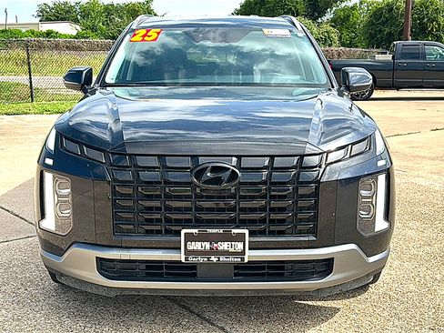 Used 2025 Hyundai Palisade SEL FWD image 11