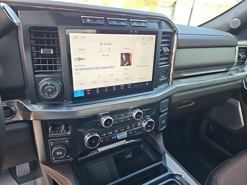 Used 2024 Ford F250 King Ranch image 19