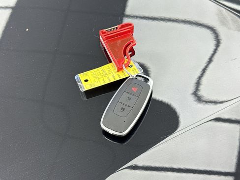 Used 2022 Nissan Kicks S image 47