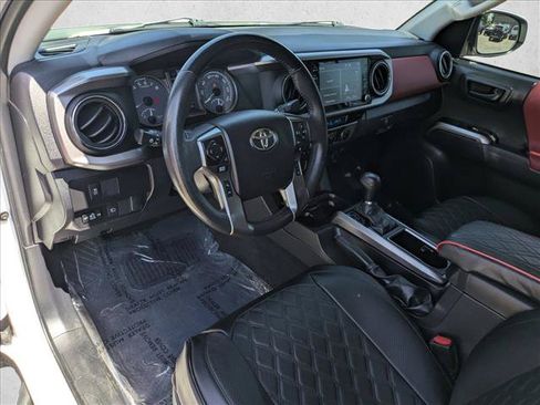 Used 2023 Toyota Tacoma SR5 AWD/4WD image 9