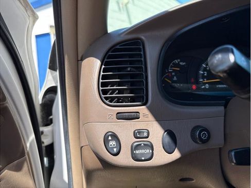 Used 2004 Toyota Tundra Limited image 27