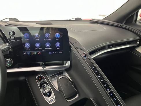 Used 2020 Chevrolet Corvette Stingray Coupe w/ Z51 Performance Package image 15