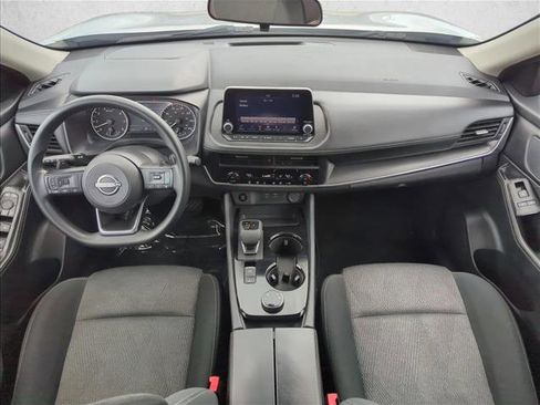 Used 2024 Nissan Rogue SV AWD/4WD image 18
