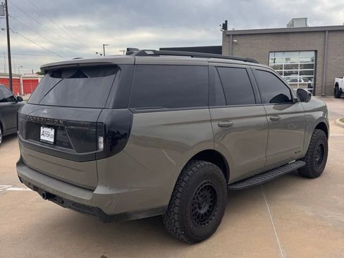Used 2026 Ford Expedition Tremor AWD/4WD image 8