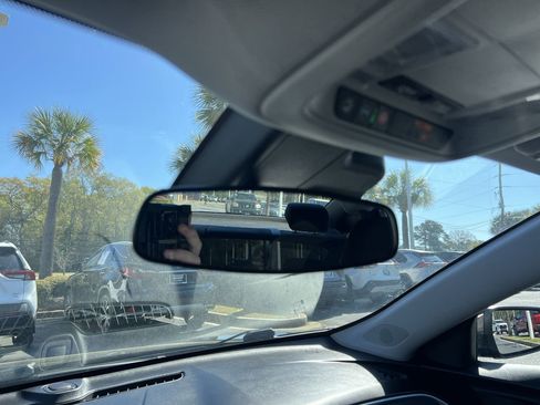 Used 2023 Chevrolet Malibu LT image 27