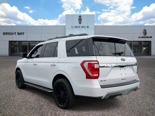 Used 2020 Ford Expedition XLT w/ Equipment Group 202A AWD/4WD image 4