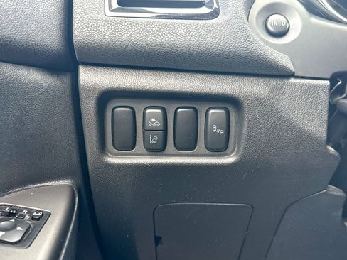 Used 2020 Mitsubishi Outlander Sport SE image 38