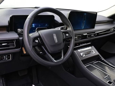 New 2026 Lincoln Aviator Reserve AWD/4WD image 11