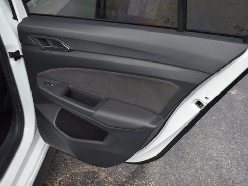 Used 2023 Volkswagen GTI 40th Anniversary Edition FWD image 39