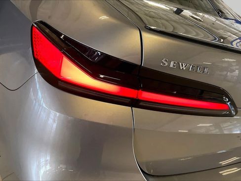 Certified 2023 BMW 740i RWD image 26