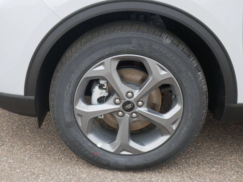New 2026 Ford Escape ST-Line w/ Tech Pack #1 AWD/4WD image 8